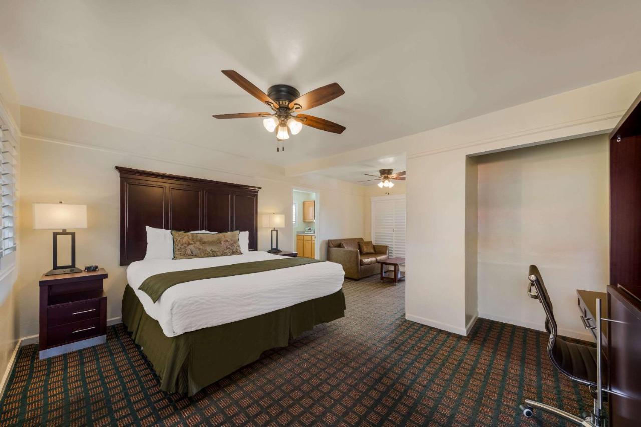 Clarion Collection Carmel Oaks Inn Εξωτερικό φωτογραφία