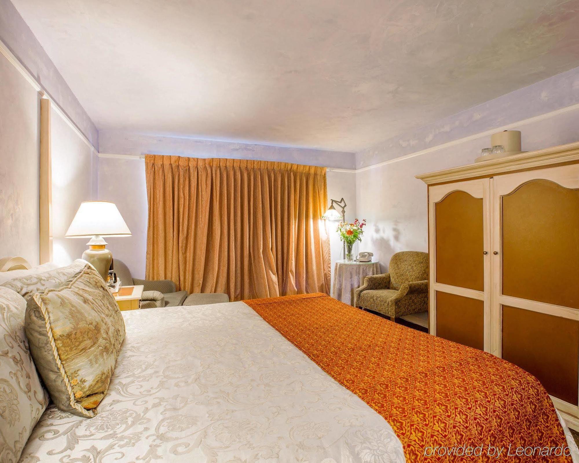 Clarion Collection Carmel Oaks Inn Εξωτερικό φωτογραφία