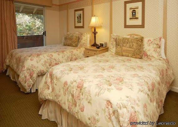 Clarion Collection Carmel Oaks Inn Εξωτερικό φωτογραφία